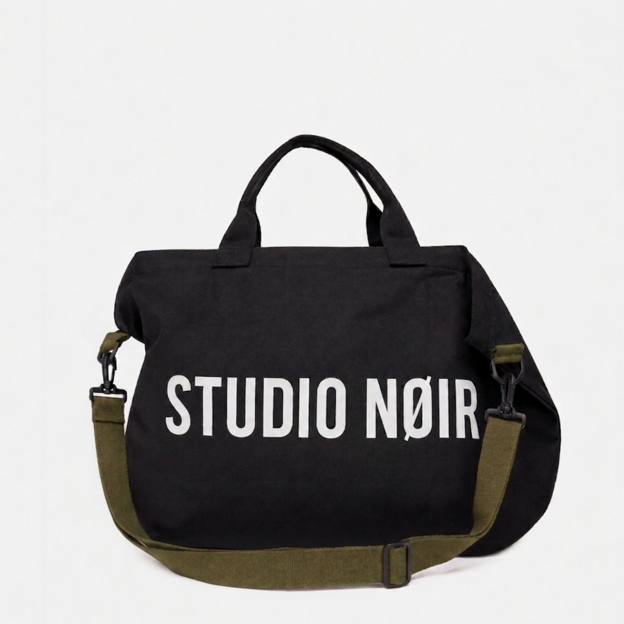 Canvas logo bag